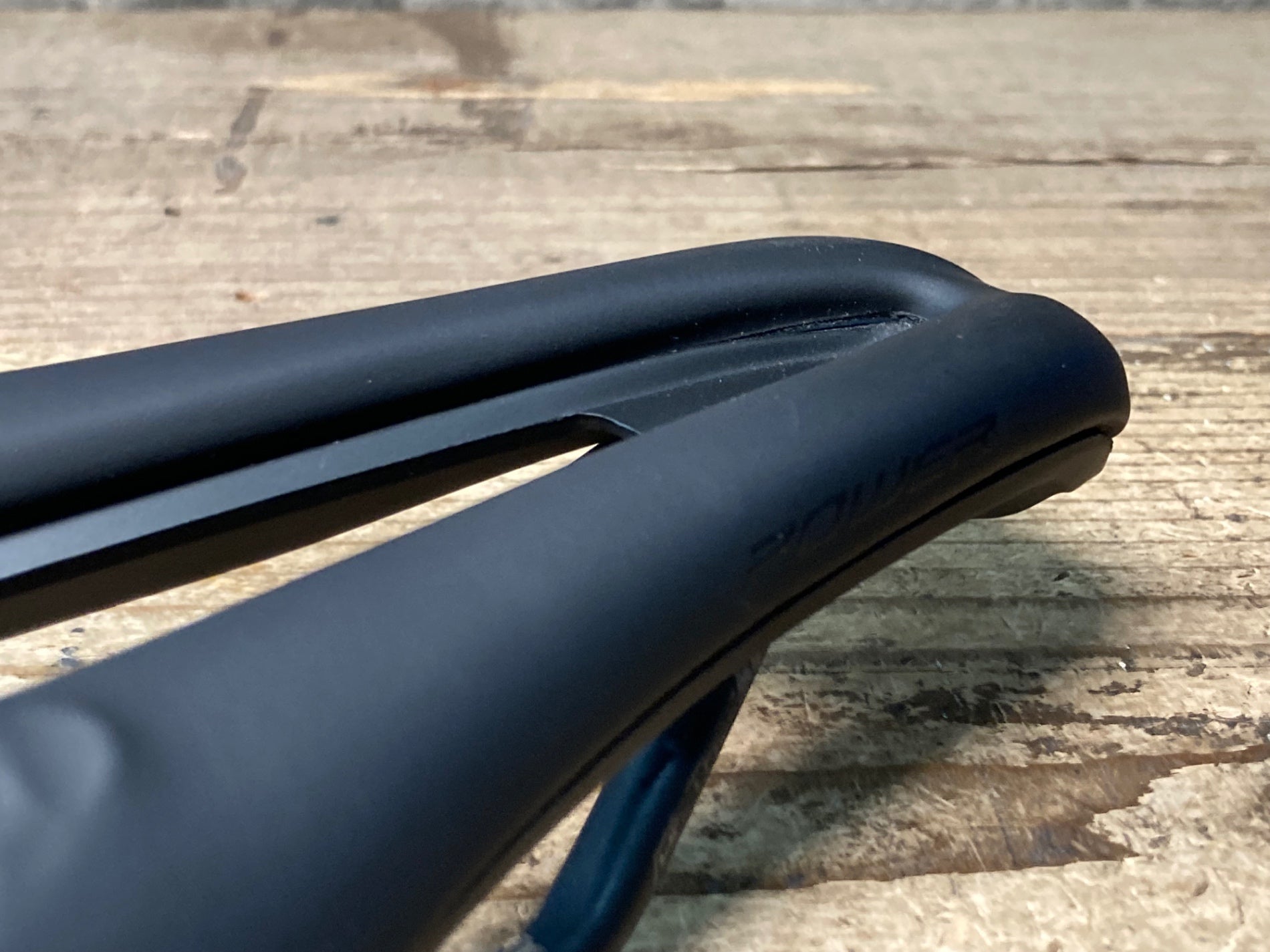 JM386 スペシャライズド SPECIALIZED POWER EXPERT MIRROR サドル 黒