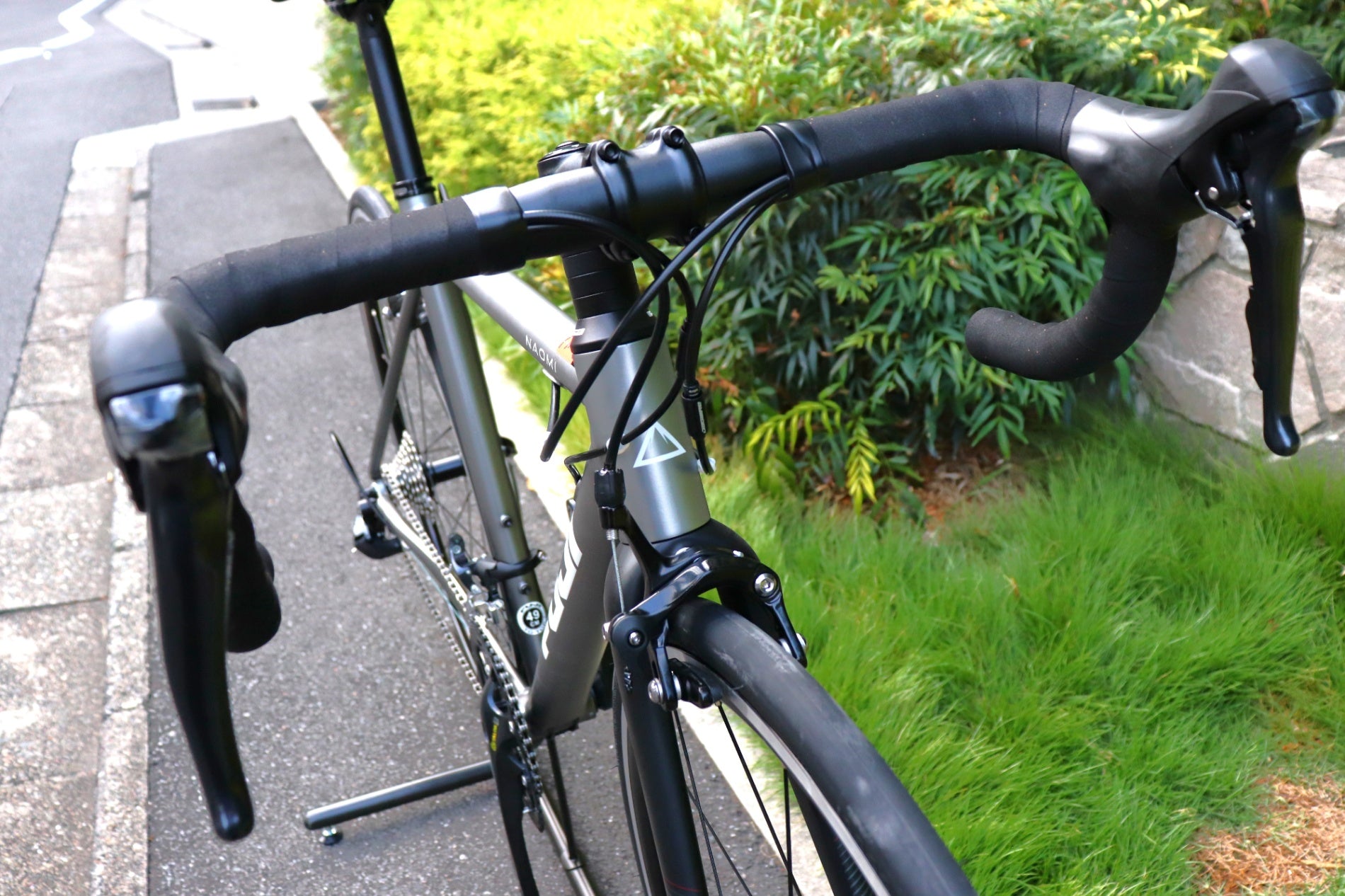 【ロードバイク】FUJI NAOMI 2×9s SORA 25c ロードバイク】FUJI NAOMI 2×9s SORA 25c