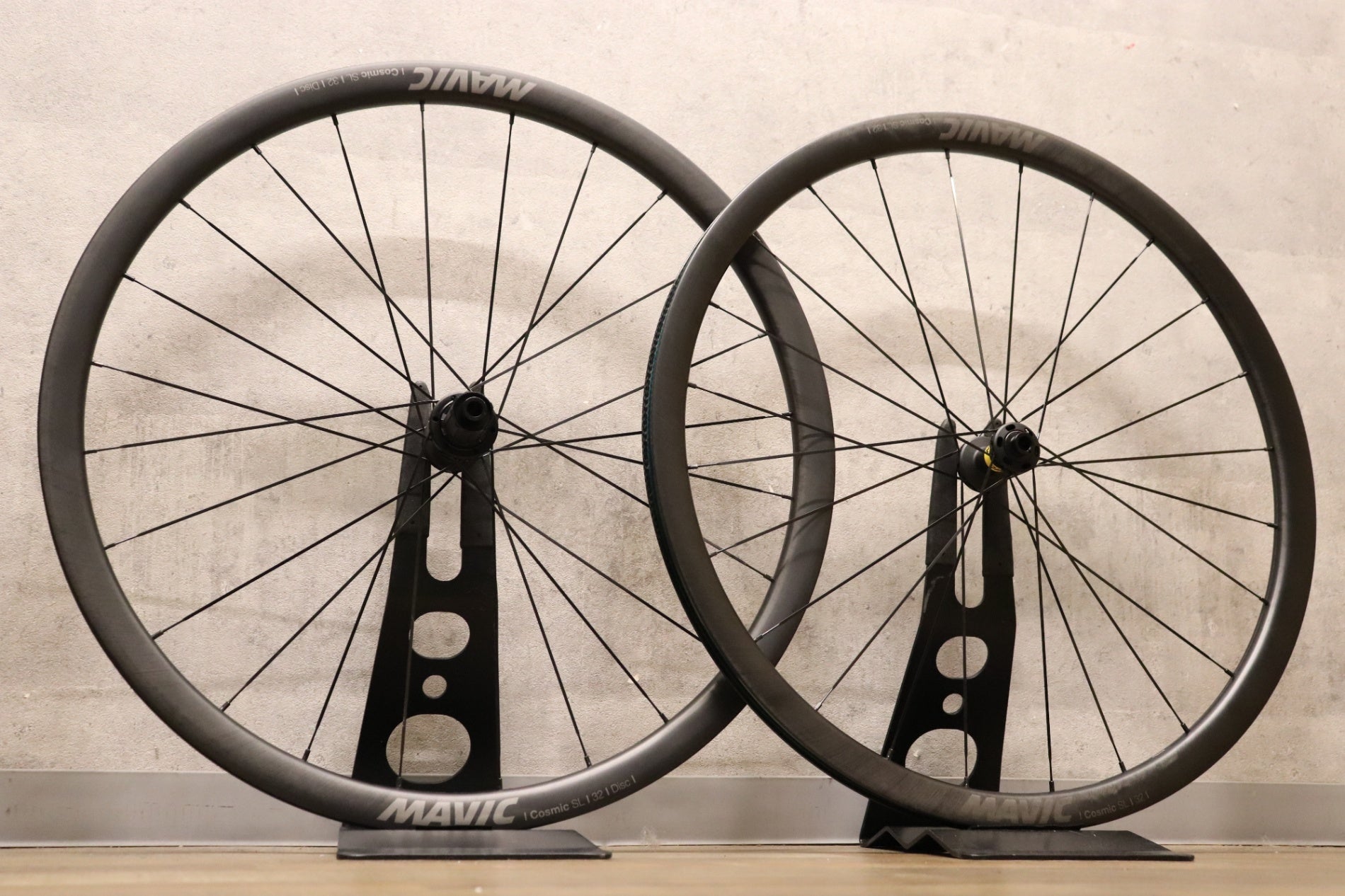 マヴィック MAVIC コスミック COSMIC SL32 DISC カーボン チューブレス