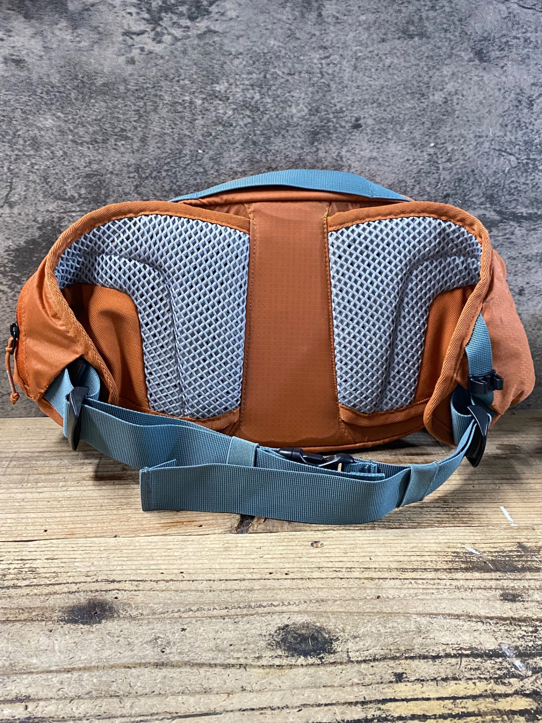 KG086 ドイター DEUTER PULSE5 ウエストバッグ オレンジ ※汚れ