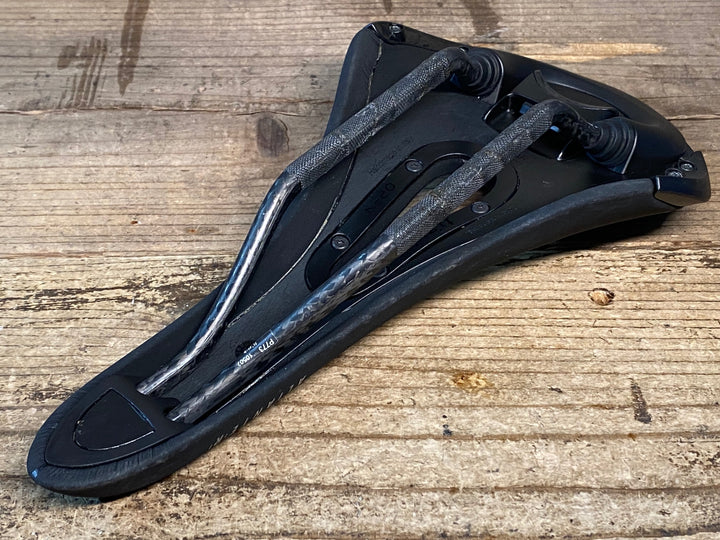 JK658 フィジーク fizik アリアンテ ALIANTE R1 サドル カーボンレール REGULAR 黒