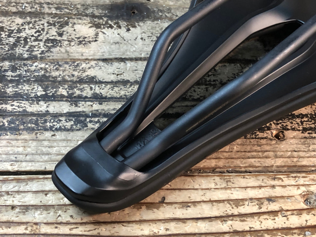 JM704 スペシャライズド SPECIALIZED POWER EXPERT WITH MIRROR サドル 黒 130mm Hollow Ti レール