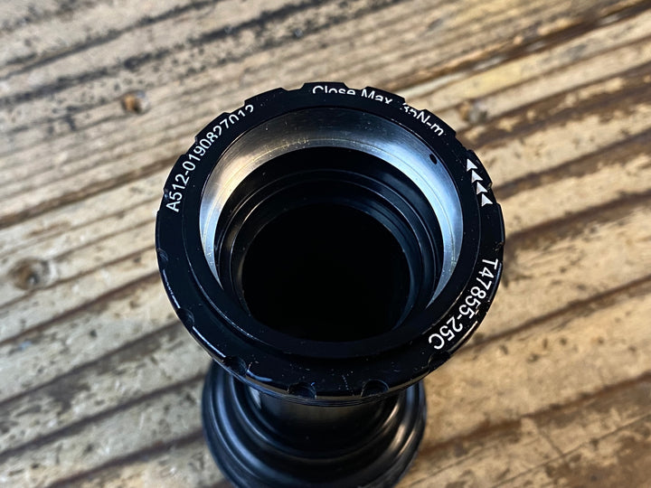 JV063 ウィッシュボーン WISHBONE BTUBE-002 T47855-25C ボトムブラケット ウルトラトルク