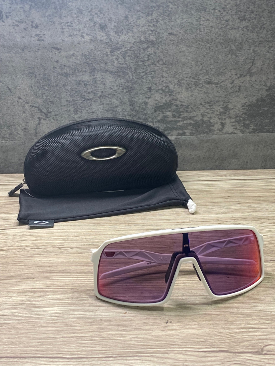 JK625 オークリー OAKLEY スートロ SUTRO サングラス アイウェア 白 PRIZMレンズ