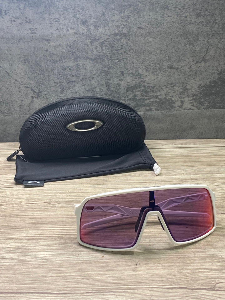 JK625 オークリー OAKLEY スートロ SUTRO サングラス アイウェア 白 PRIZMレンズ