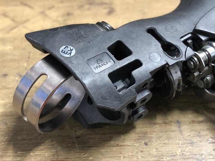 KB125 シマノ SHIMANO デュラエース DURA-ACE ST-9000 STIレバー 右のみ 変速滑り ジャンク