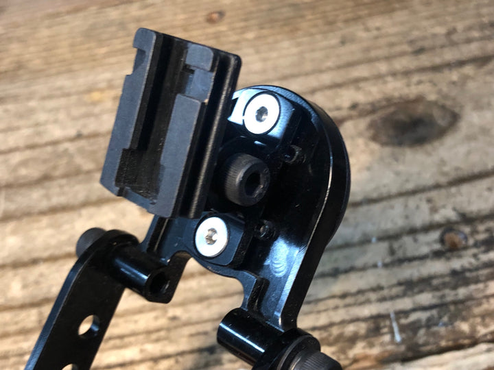 JW895 レックマウント REC-MOUNTS 両持ちサイコンマウント Φ31.8 ガーミン、キャットアイ用