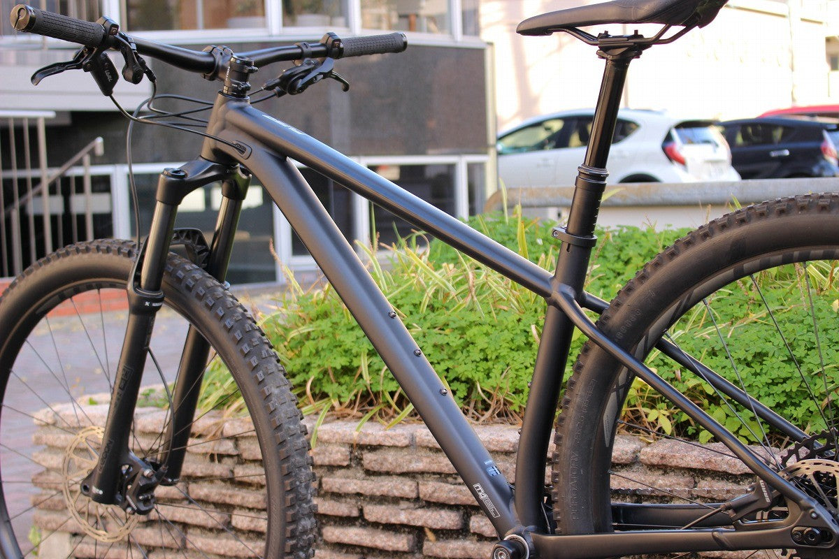 FLOW  FUSE  Mサイズ  色グレー スペシャライズド SPECIALIZED フューズ FUSE COMP 2020年モデル M