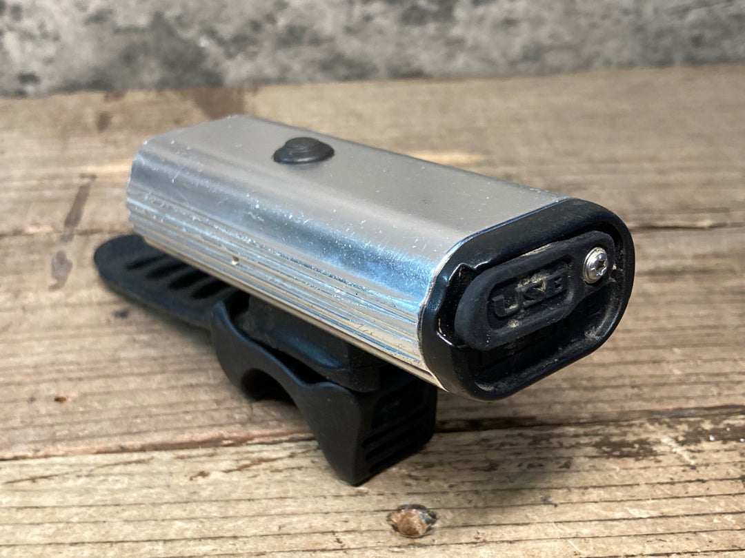 JM574 レザイン LEZYNE LITE DRIVE 1000XL フロントライト 点灯確認済 ※マウント部品一部欠品