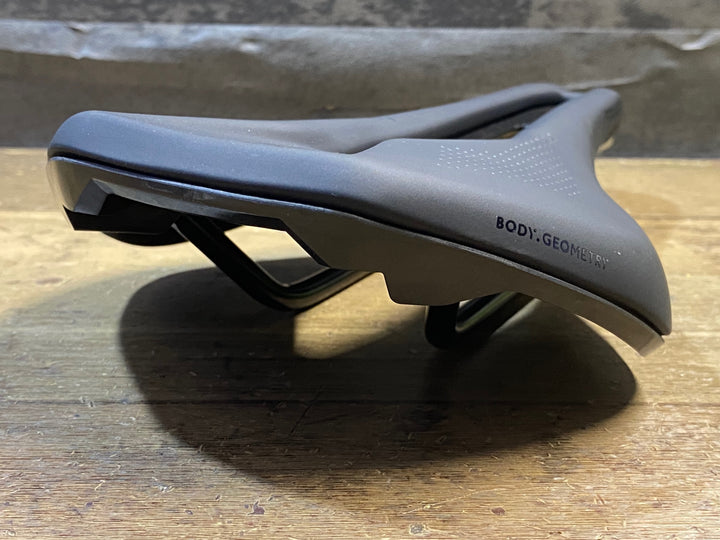 KG865 スペシャライズド SPECIALIZED パワー スポーツ POWER SPORT サドル スチールレール 143mm