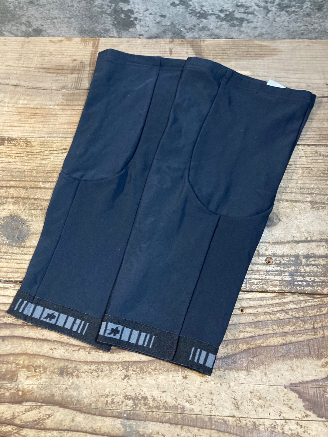 KC482 アソス assos ニーウォーマー 黒 onesize ゴム切れ