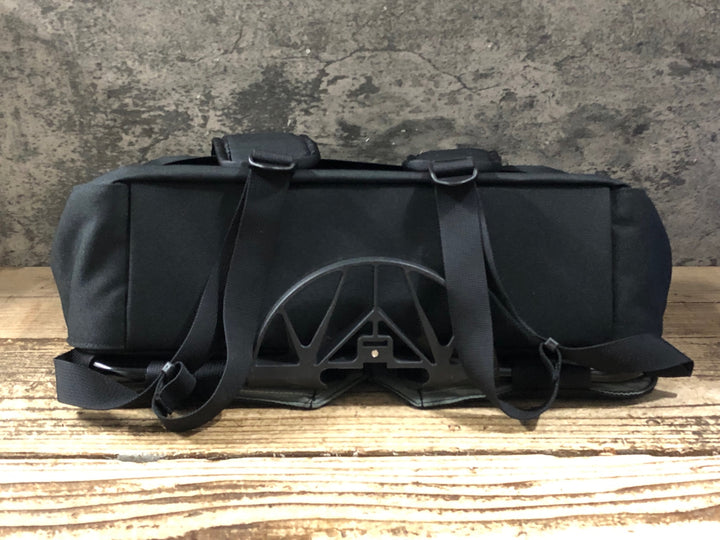 KL828 ブロンプトン BROMPTON METRO BACKPACK フロントバッグ 黒