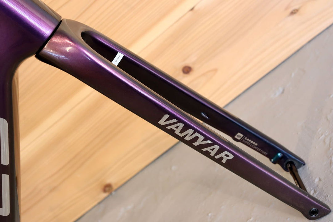 エルヴス ELVES BIKES ヴァンヤールプロ VANYAR PRO DISC 2023 53サイズ カーボン ディスク フレームセット 【千葉店】