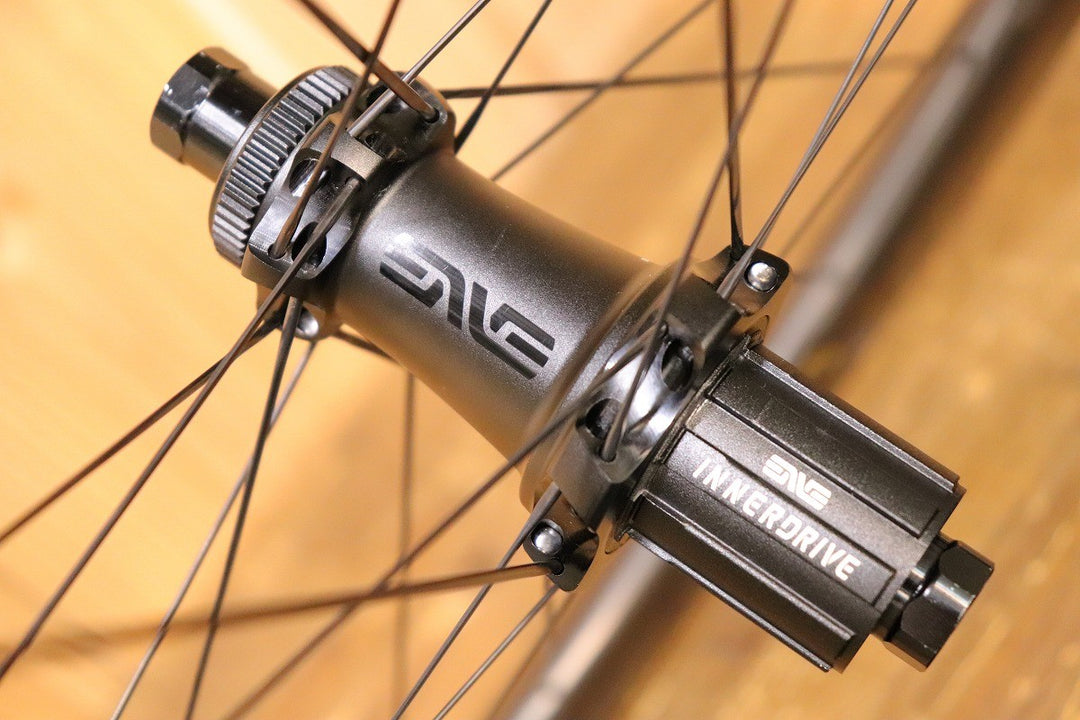 エンヴィ ENVE SES4.5 NEW STRAIGHT SPOKE カーボン チューブレスレディ ホイールセット シマノ11s/12s フックレス 25mm 【芦屋店】