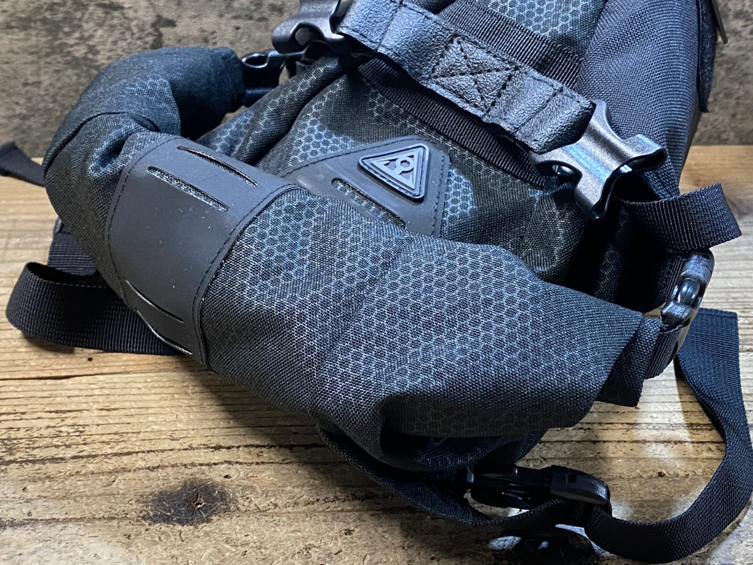 KJ682 トピーク TOPEAK BACKLOADER サドルバッグ 黒 6L