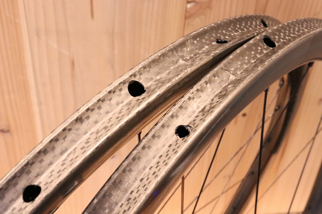 ボントレガー BONTRAGER アイオロス AEOLUS 3 カーボン チューブラー ホイールセット シマノ 11S/12S 【芦屋店】