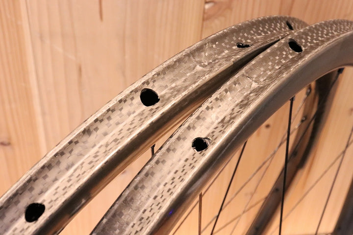 ボントレガー BONTRAGER アイオロス AEOLUS 3 カーボン チューブラー ホイールセット シマノ 11S/12S 【芦屋店】