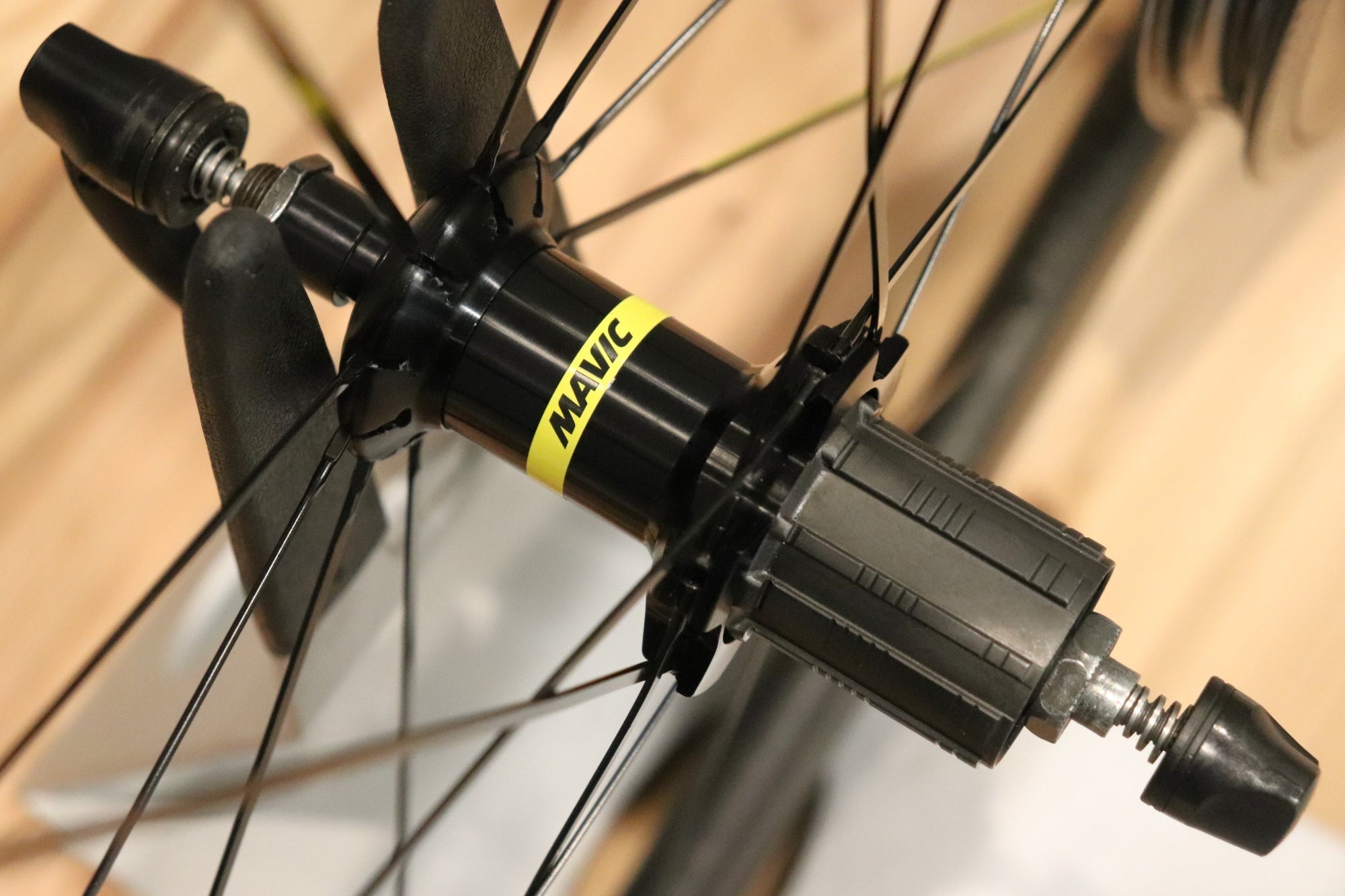 マヴィック MAVIC コスミック COSMIC PRO CARBON UST カーボン