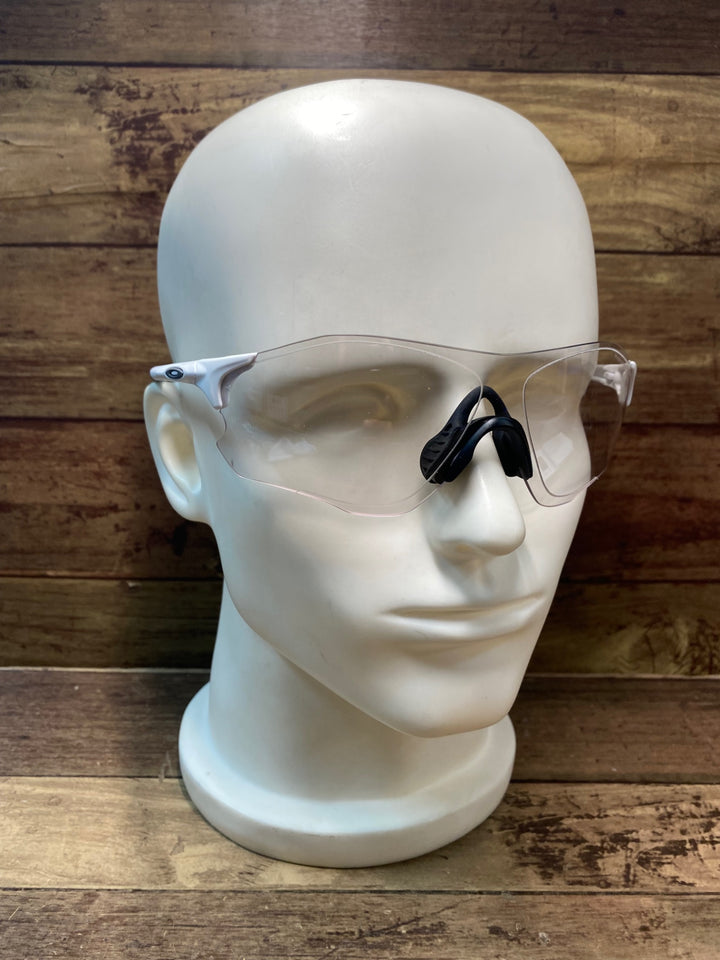 IH385 オークリー OAKLEY EVZERO PATH AF サングラス 調光レンズ 白