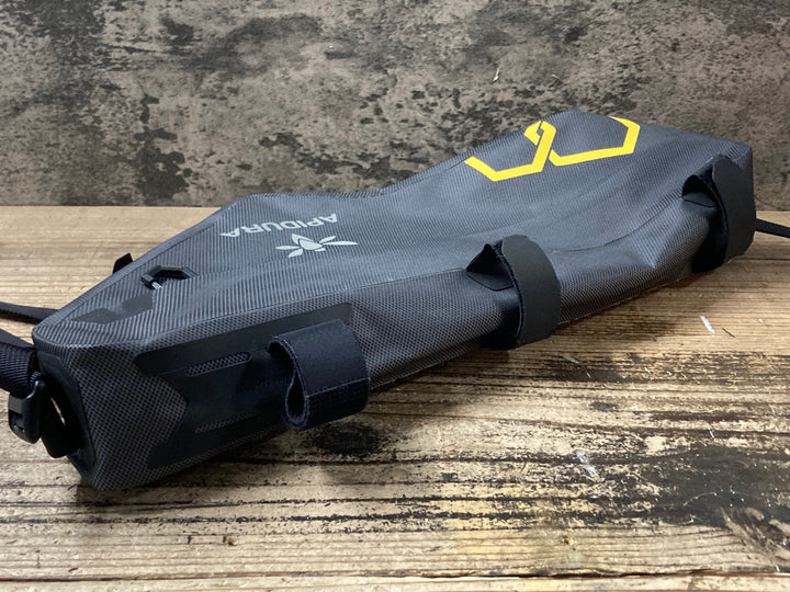 JX816 アピデュラ APIDURA エクスペディション フレームパック 3L