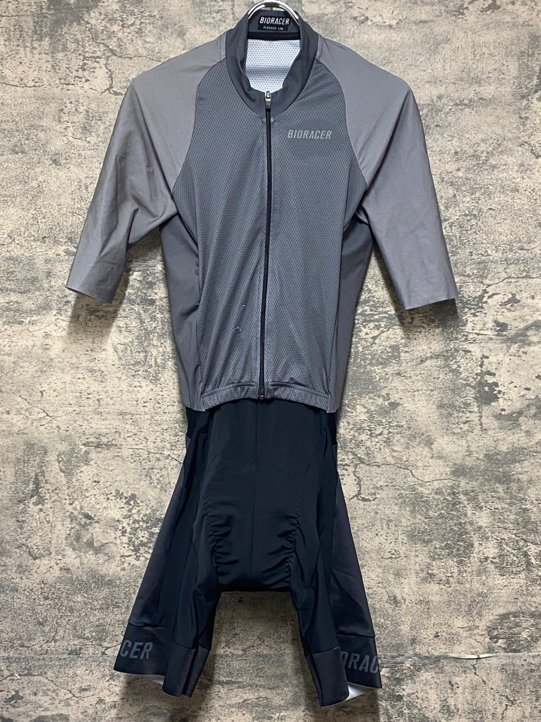 KN272 ビオレーサー BIORACER ワンピースジャージ M 黒/グレー