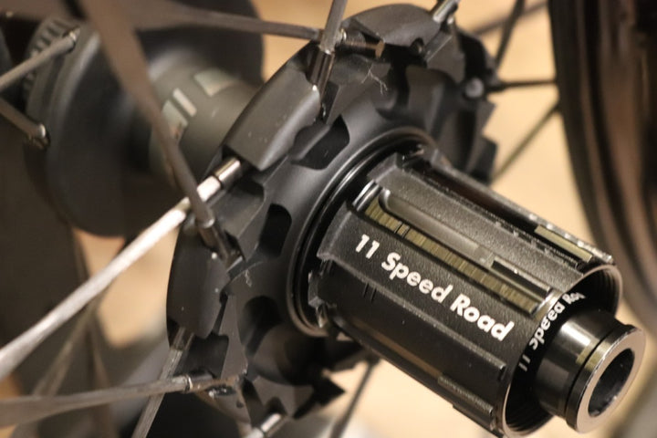 鬼ベアリング搭載！カデックス CADEX ウルトラ ディスク 50 ULTRA DISC TUBELESS カーボン チューブレス ホイールセット シマノ12/11S  【東京南麻布店】