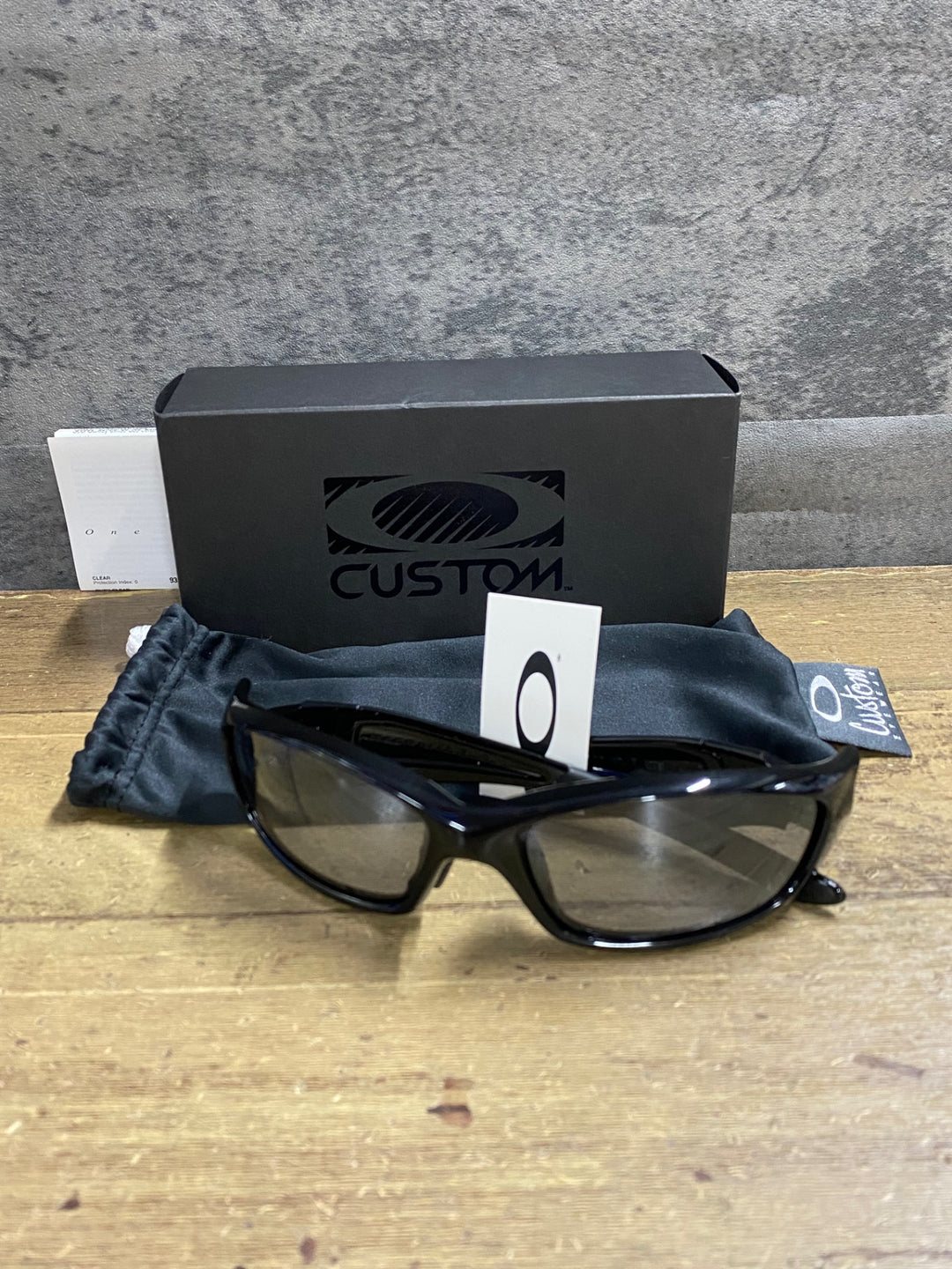 JV607 オークリー OAKLEY STRAIGHT サングラス アイウェア 黒