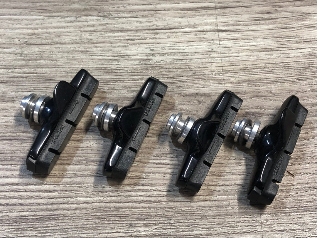 JS952 カンパニョーロ CAMPAGNOLO コーラス CHORUS キャリパーブレーキ ※ワイヤー受け、Fキャリパーワイヤー固定ボルト欠品