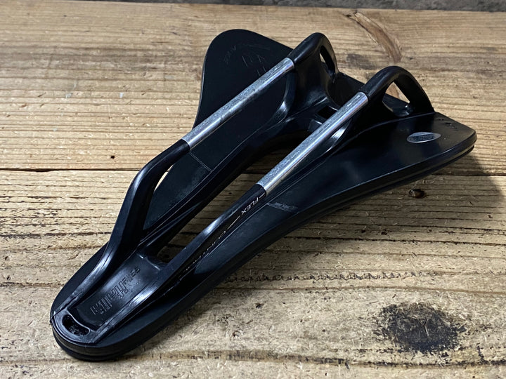 KL924 セライタリア selle italia NOVUS BOOST EVO SUPER FLOW サドル 145mm