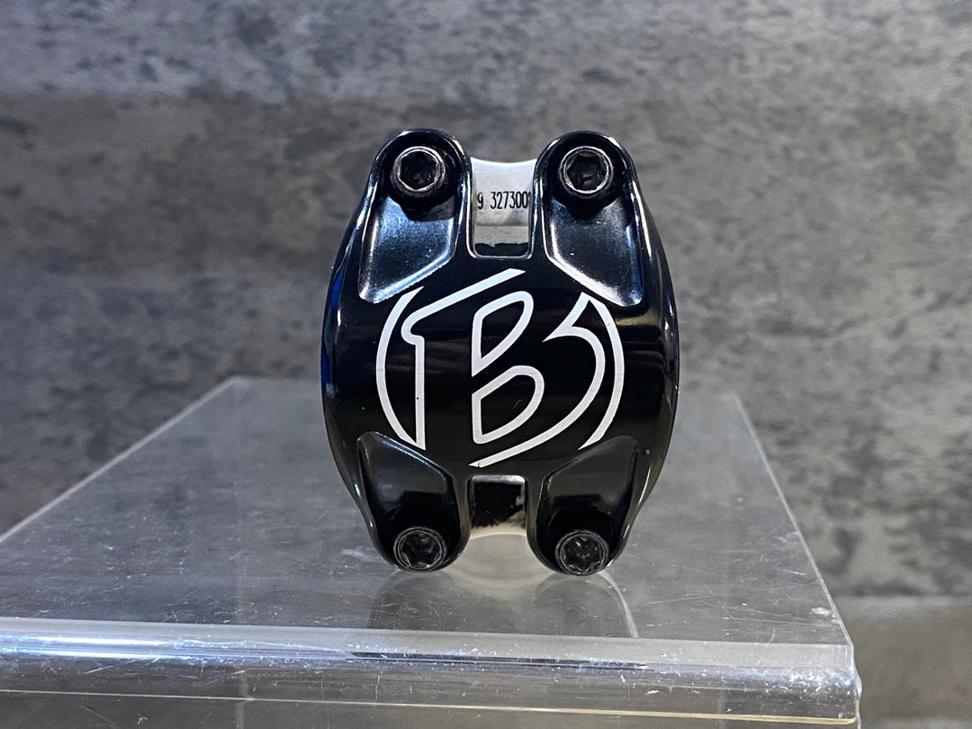JT771 ボントレガー BONTRAGER XXX カーボン ステム 白 90mm Φ31.8 OS 7° ※ボルト受けクラックの為ジャンク