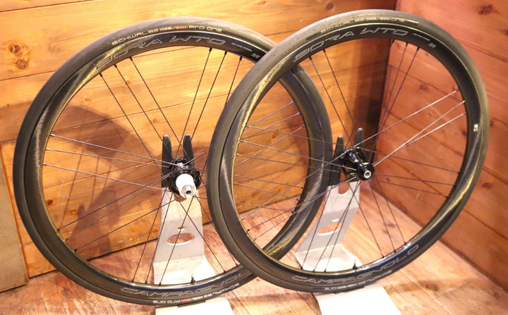 カンパニョーロ CAMPAGNOLO ボーラ BORA WTO 33 DB カーボン チューブレス ディスクブレーキ ホイールセット シマノ12/11S ワイドリム 19C 【東京南麻布店】