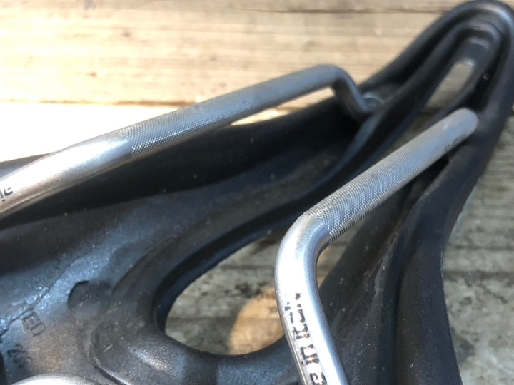 JU421 SELLE SMP ヘル HELL サドル 144mm aisi 304 tubeレール 黒