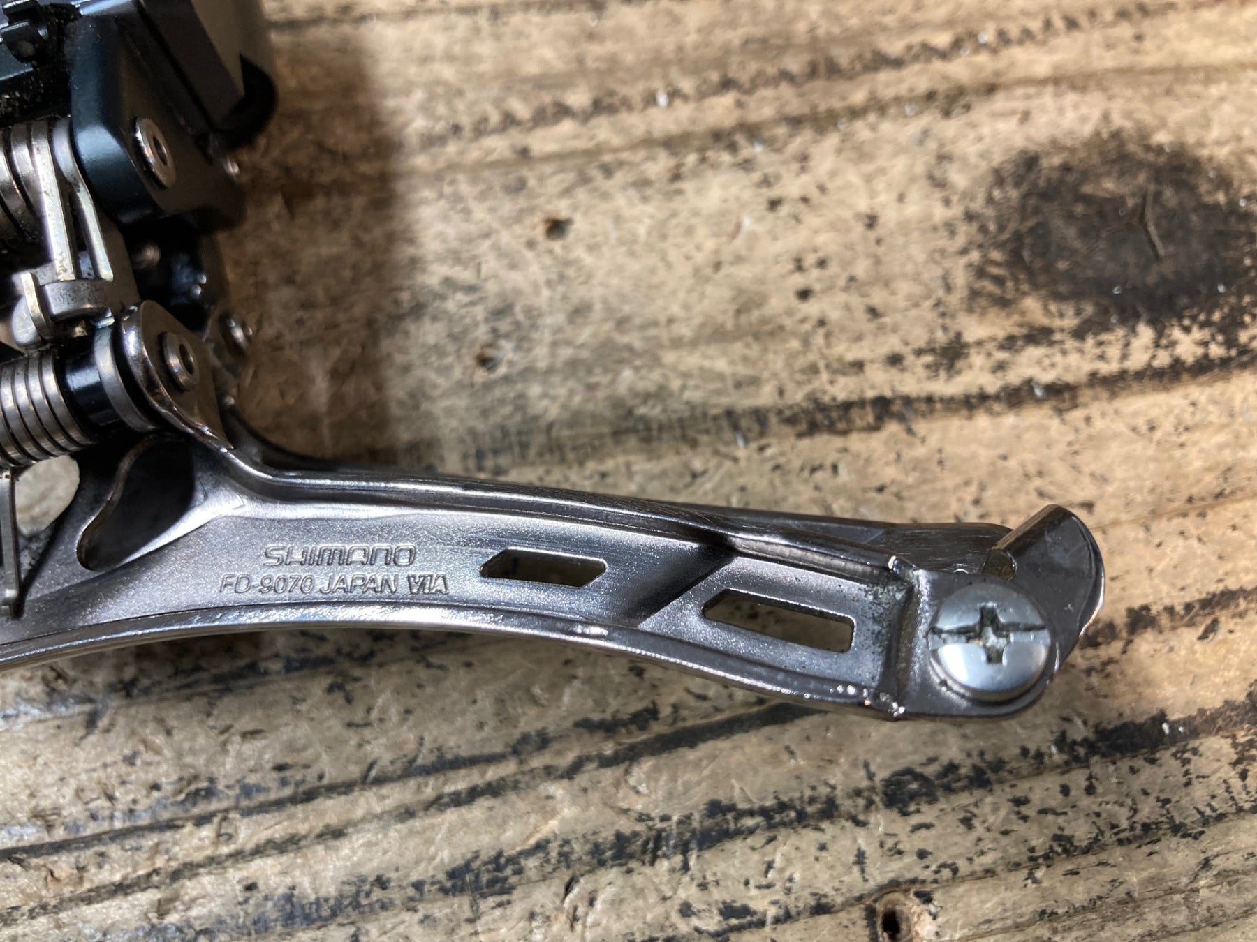 Shimano シマノ　9070di2 デュラエース　フロントディレイラー シマノ（SHIMANO） デュラエース DURA-ACE RD-9070/FD9070 電動Di2