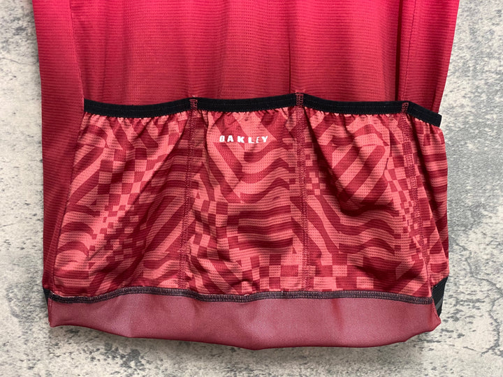 KG572 オークリー OAKLEY 半袖 サイクルジャージ 赤 RACE FIT XL ※ほつれあり