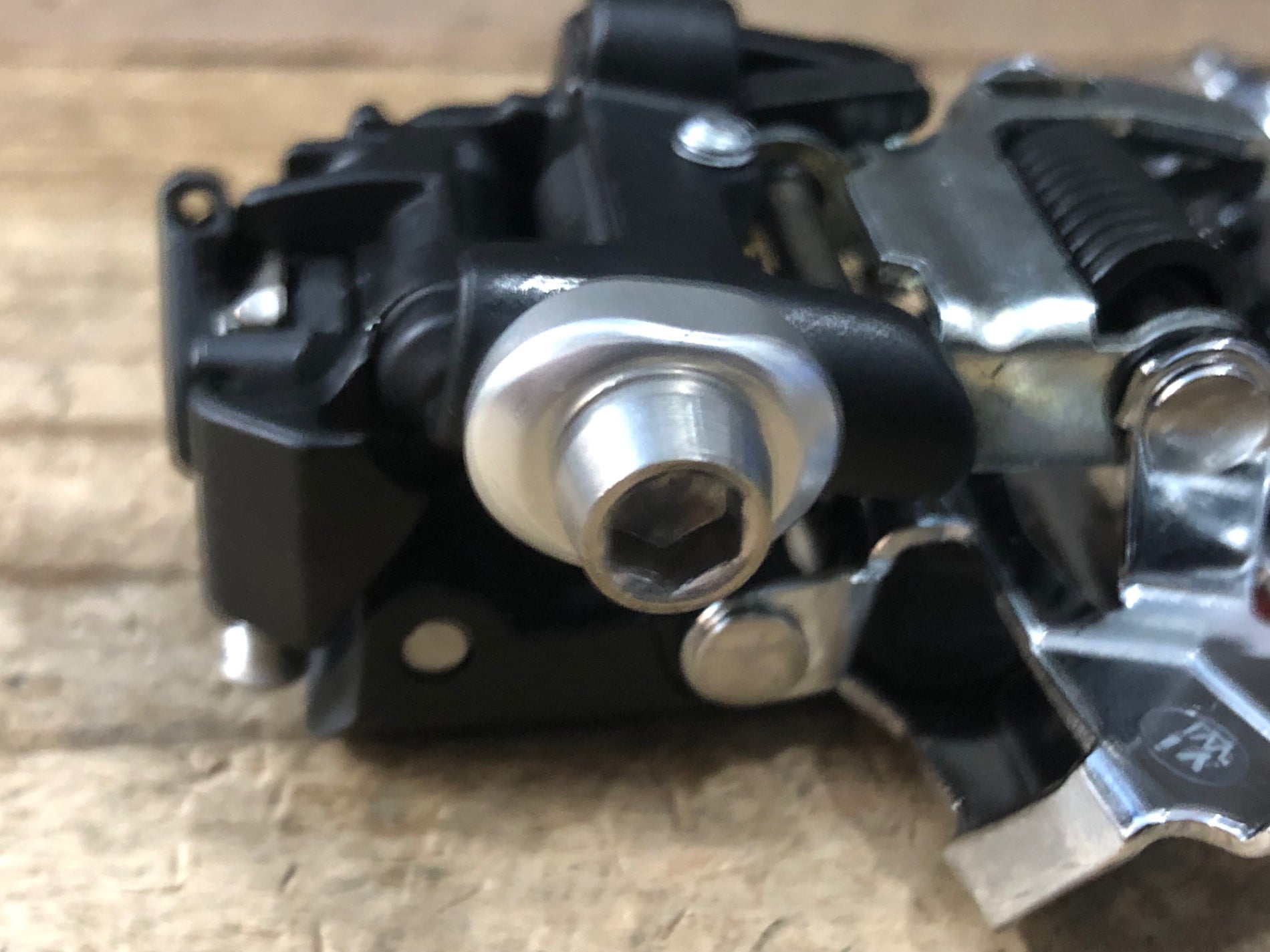 JU489 シマノ SHIMANO 105 FD-R7100 フロントディレイラー 直付け