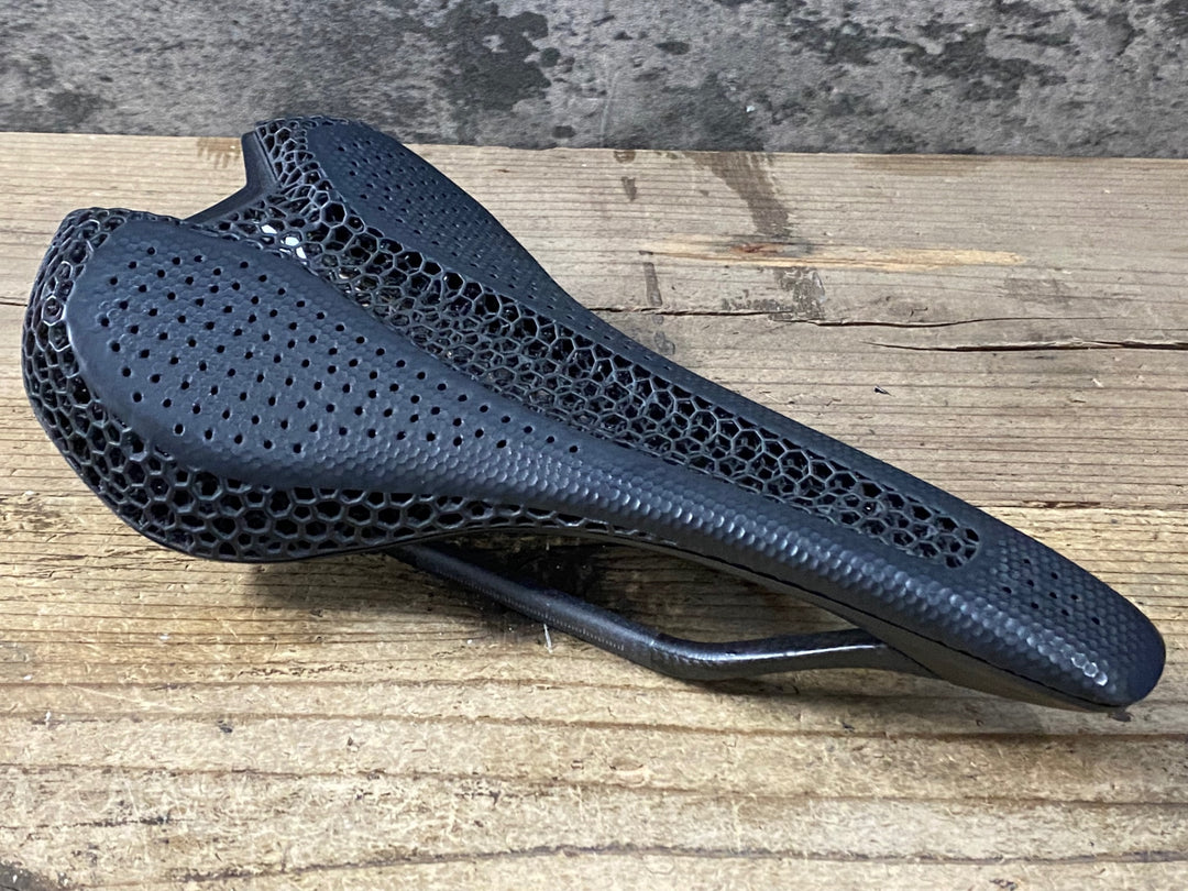 KB917 スペシャライズド SPECIALIZED ROMIN EVO MIRROR サドル 黒 カーボンレール 143mm
