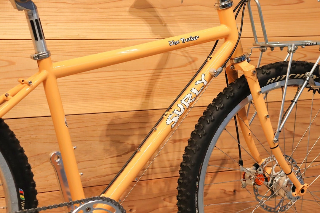 サーリー SURLY ディスクトラッカー DISC TRUCKER 26 42サイズ シマノ 9S スチール ツーリングバイク フラットバー仕様 26インチ 【千葉店】