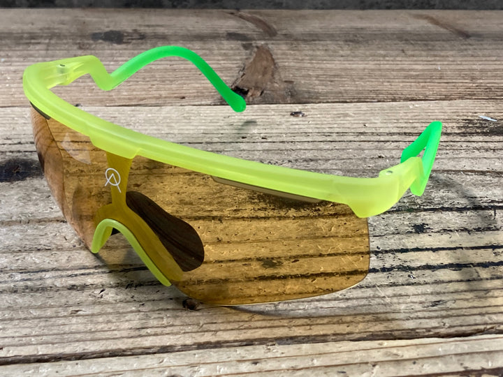 KM756 アルバオプティクス ALBA OPTICS DELTA サングラス アイウェア 黄緑