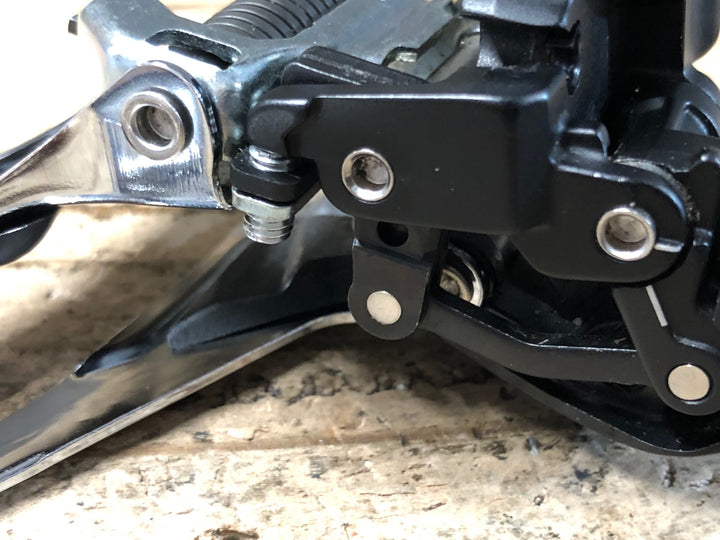 KA756 シマノ SHIMANO 105 FD-R7000 フロントディレイラー バンド Φ34.9