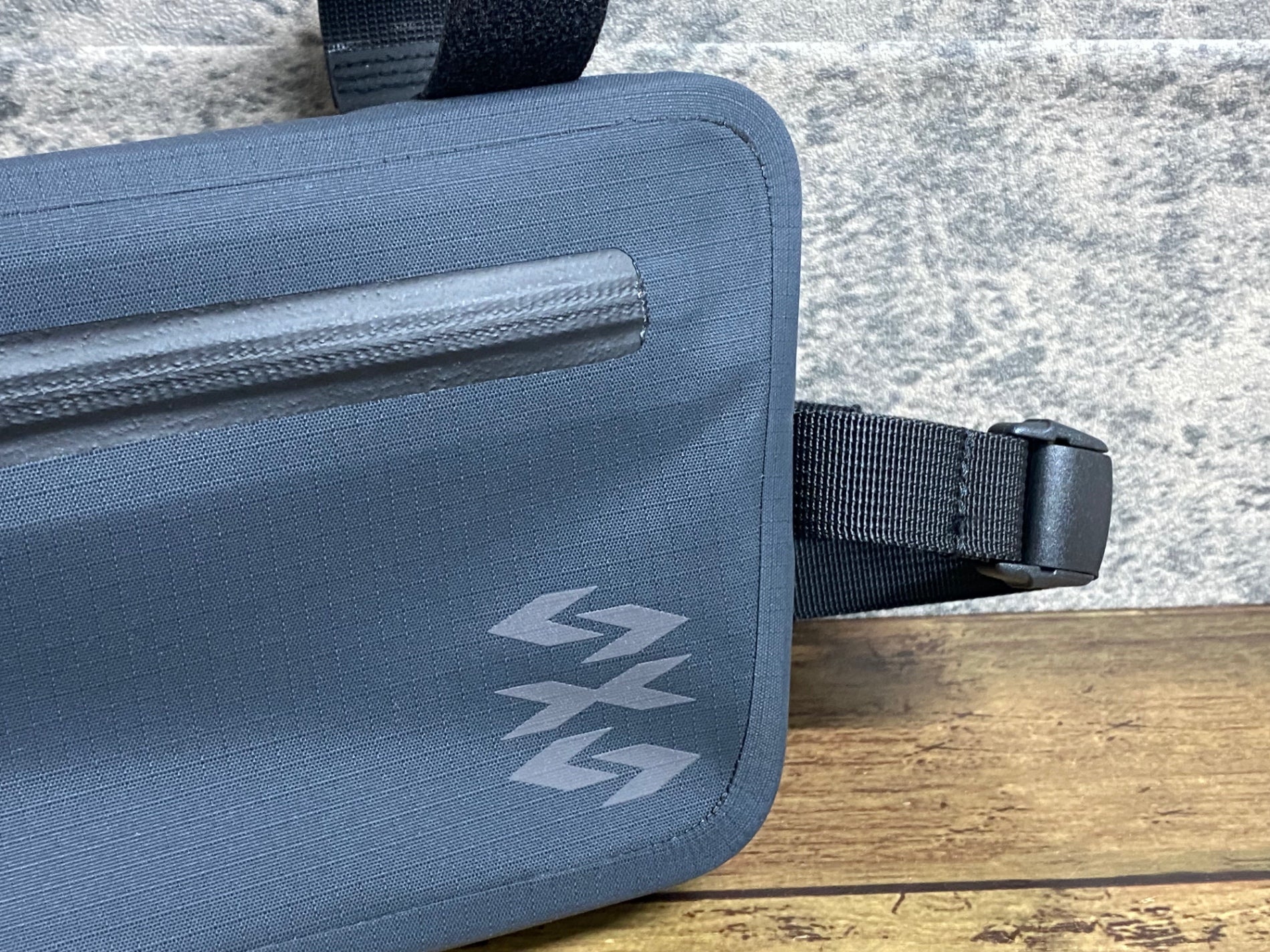KA507 ラファ Rapha EXPLORE FRAME PACK フレームバッグ 黒 M – BICI