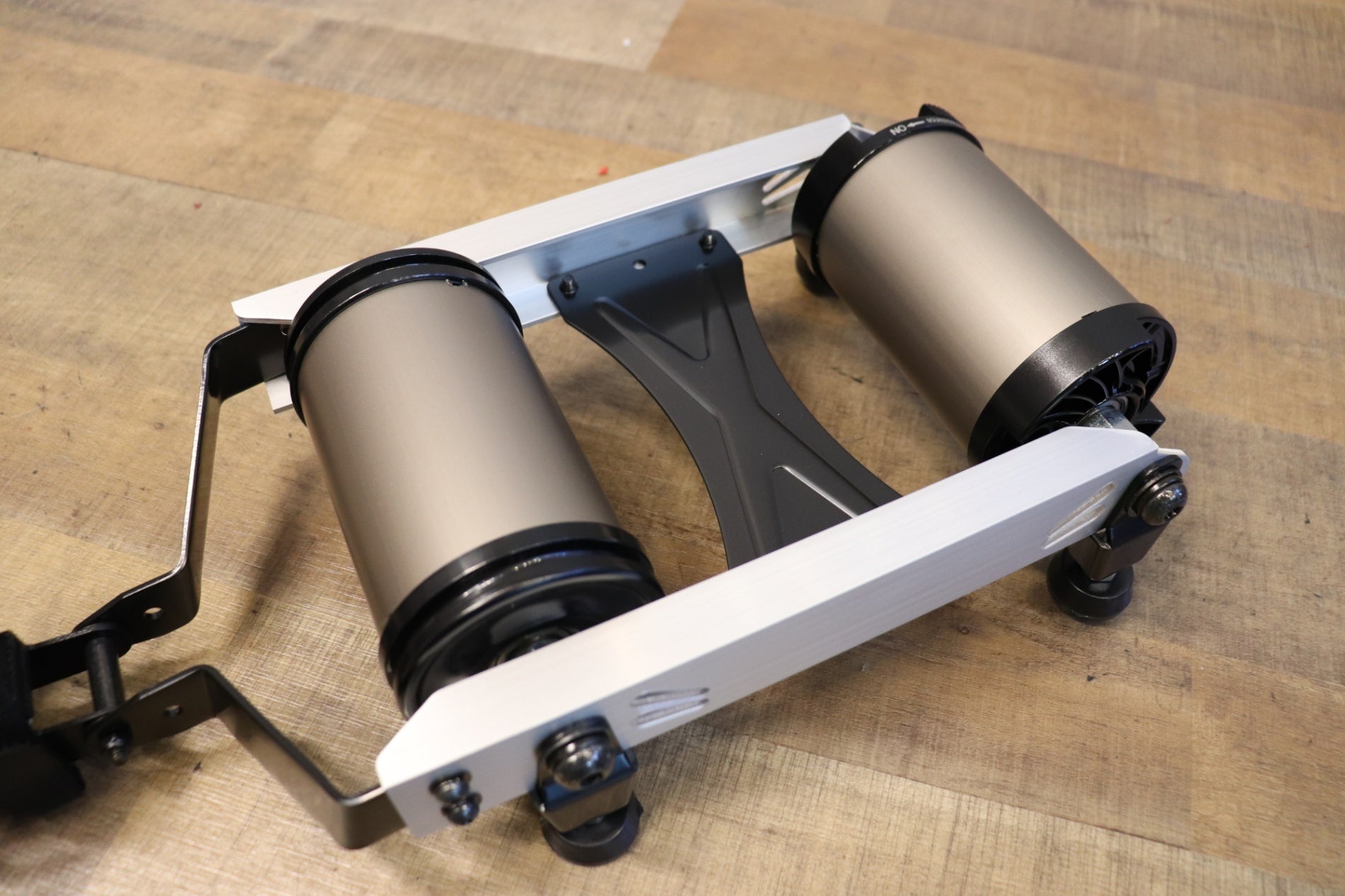 SGN698 ミノウラ Minoura LiveRide FG220 ハイブリッドローラー Hybrid