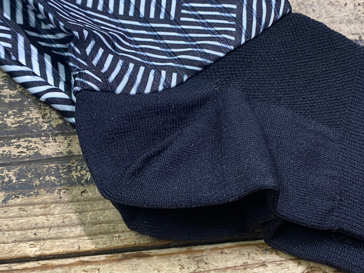 JK622 Rule28 エアロソックス AERO SOCKS 黒白 M ※未使用