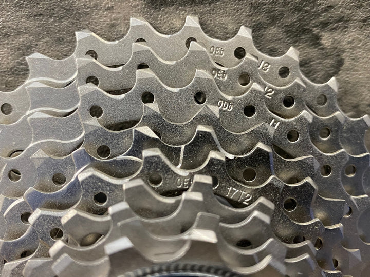 KO765 シマノ SHIMANO ULTEGRA CS-6700 スプロケット 12-30T 10S