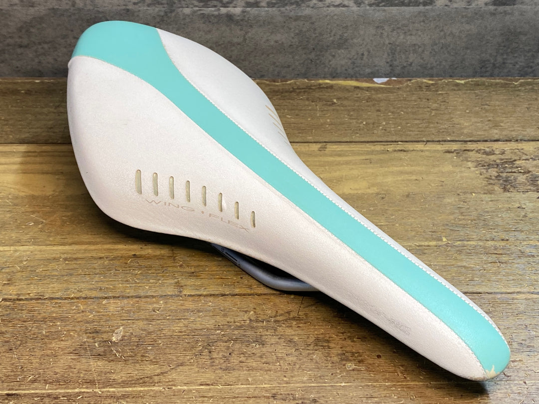JO419 フィジーク fizik ARIONE サドル チェレステ 白 HOLLOW MANGANESEレール