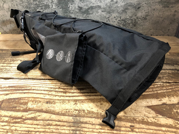 KE573 ジャックウルフスキン Jack Wolfskin サドルバッグ ブラック