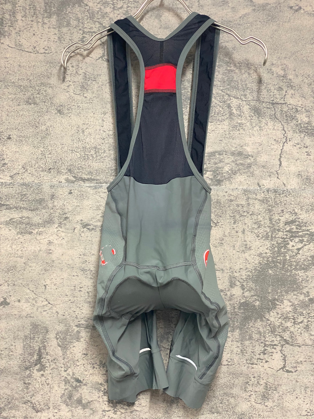 JY238 カステリ CASTELLI ビブショーツ カーキ S 裏起毛　※余臭強め