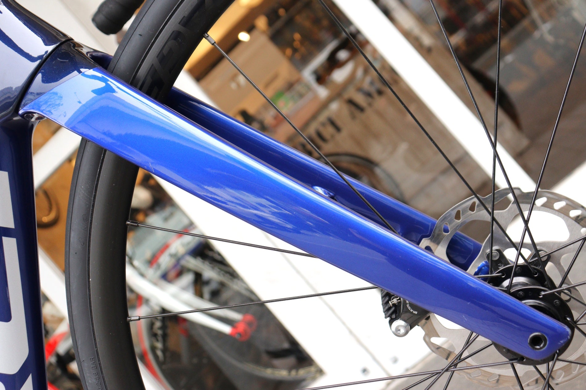 トレック TREK エモンダ EMONDA SL5 DISC 2023モデル 52サイズ シマノ