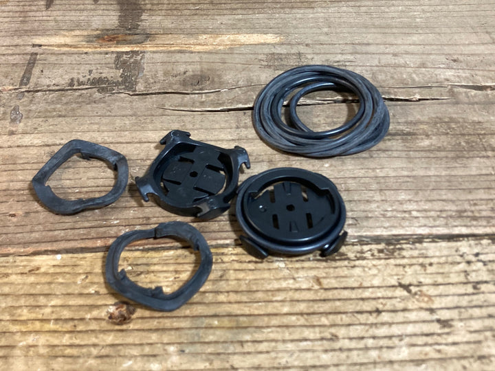KB272 ガーミン GARMIN EDGE 520J サイクルコンピューター 心拍 スピート ケイデンスセンサー付き 起動確認済 ※電源ボタン陥没 ジャンク