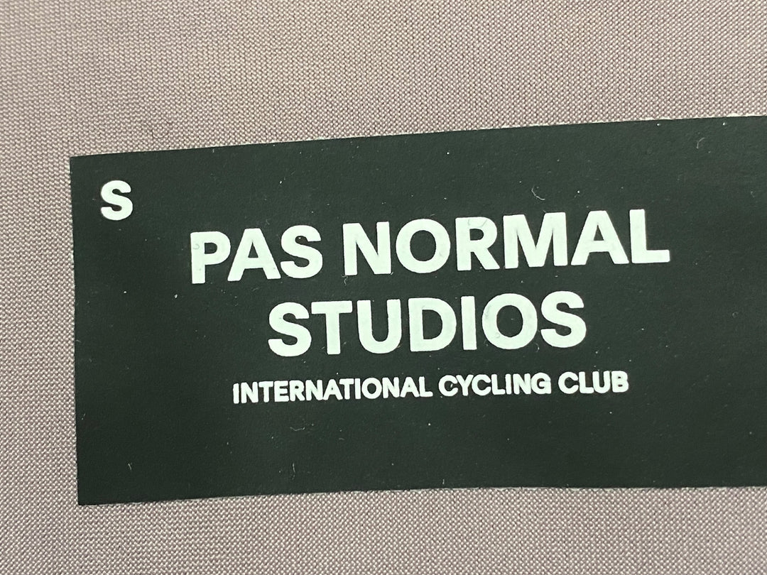 KF596 パスノーマルスタジオ PAS NORMAL STUDIOS ESSENTIAL JERSEY 半袖 サイクルジャージ ピンク S ほつれあり