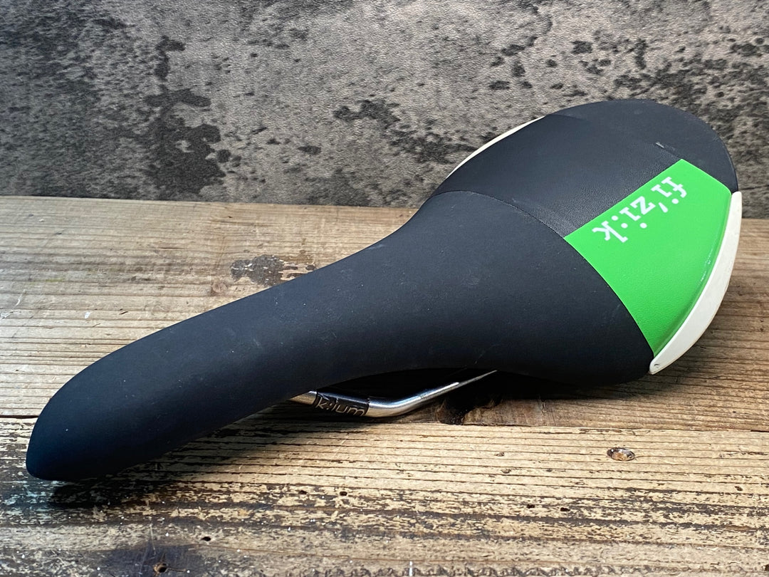 JJ258 フィジーク fizik アリアンテ ARIANTE R3 サドル 黒緑 Kiumレール